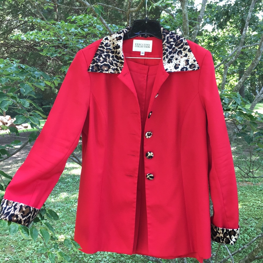 Suit 2- pc executive Collection